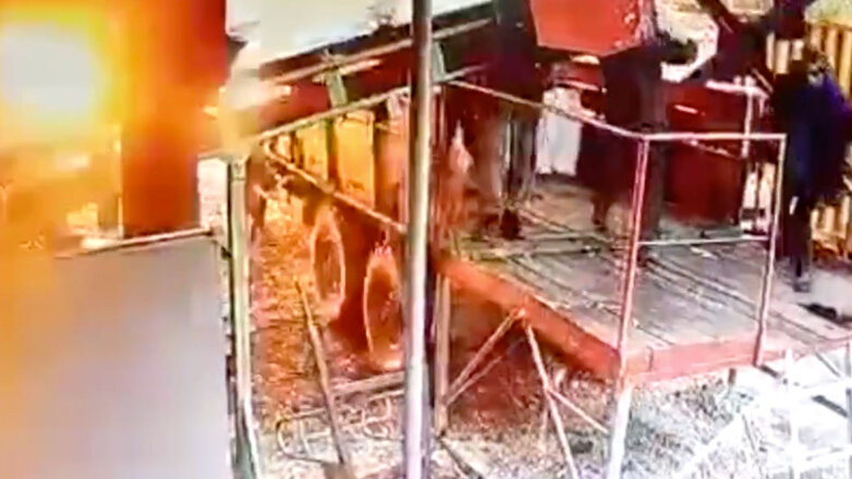 Момент взрыва на рязанском заводе попал на видео