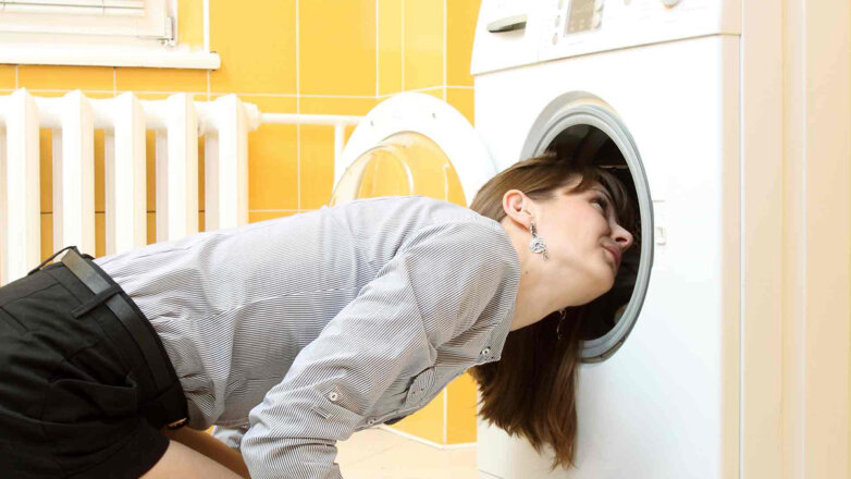 Как убрать неприятный запах в барабане стиральной машины: спасет неожиданное средство