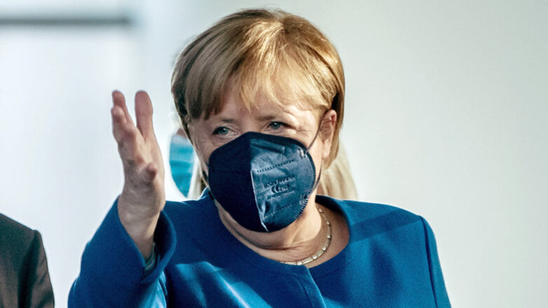 Меркель попросила Путина повлиять на ситуацию на границе Белоруссии