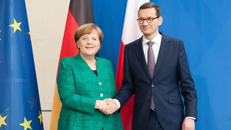 Германия выразила солидарность с Польшей по ситуации с беженцами