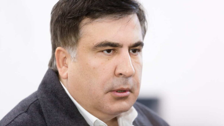 Саакашвили могут перевезти в военный госпиталь на вертолете