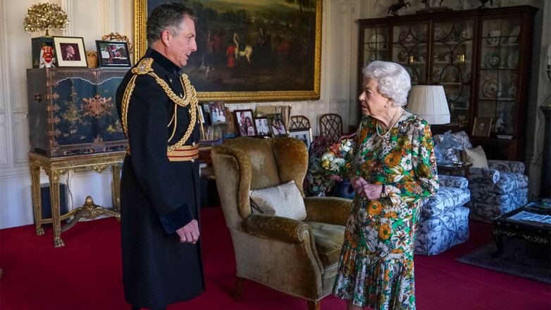 Генерал Ник Картер и Королева Елизавета II