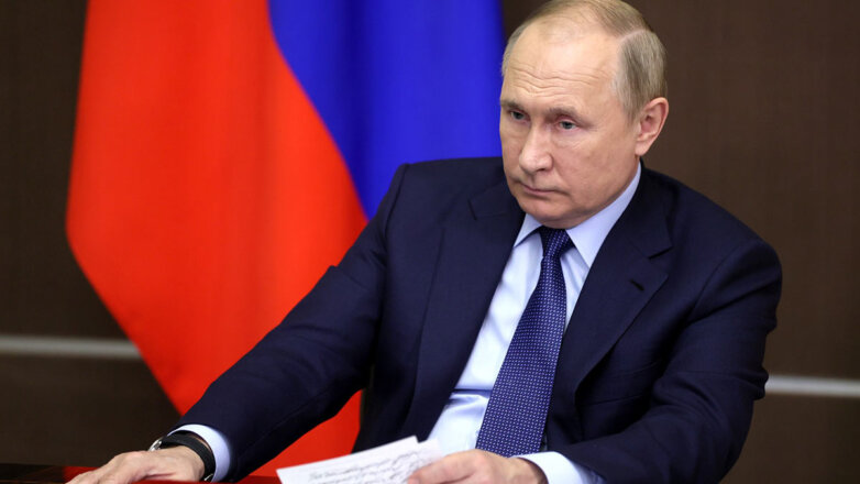 Путин поручил смягчить законодательство в сфере наказания за экономические преступления