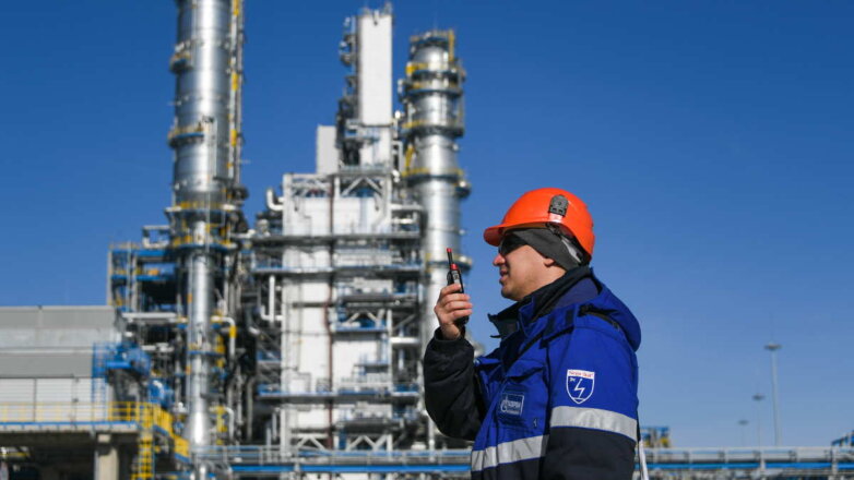 Объем прокачки газа из России через Украину снизился