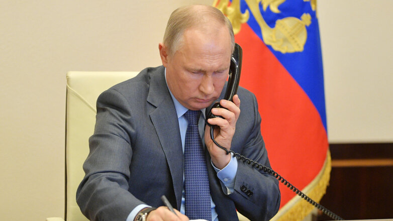 Точная дата телефонных переговоров Путина и Макрона пока не определена
