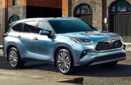 Продажи обновленного кроссовера Toyota Highlander начались в России