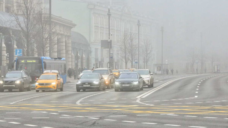 Метеоролог рекомендует московским автомобилистам сменить шины за две недели