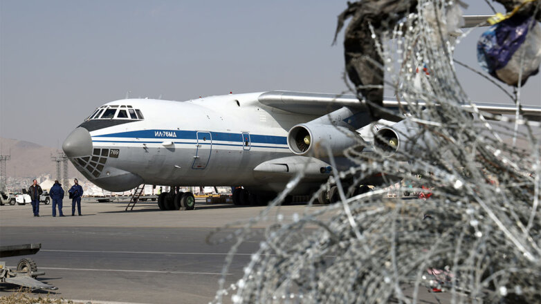 Самолет Ил-76 ВКС России в Кабуле