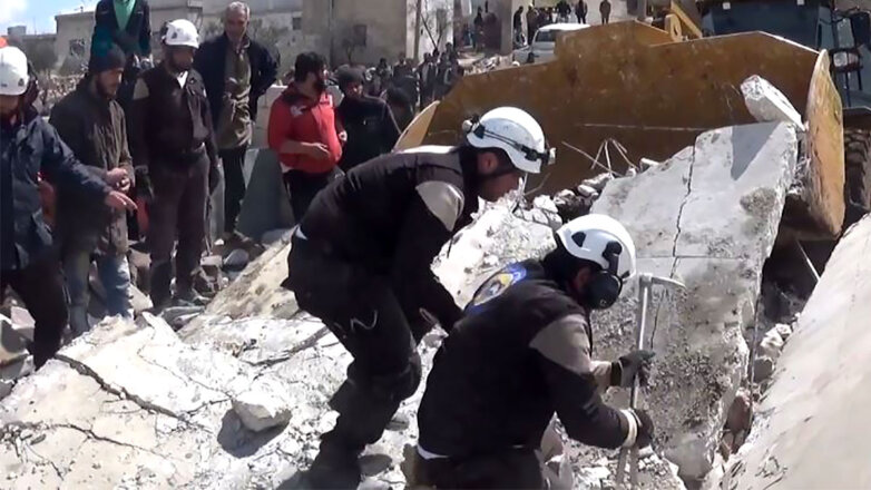 "Белые каски" планируют обвинить Дамаск в ударах, использовав кадры с постановочных съемок