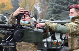 Украинские военные провели учения возле границы с Крымом