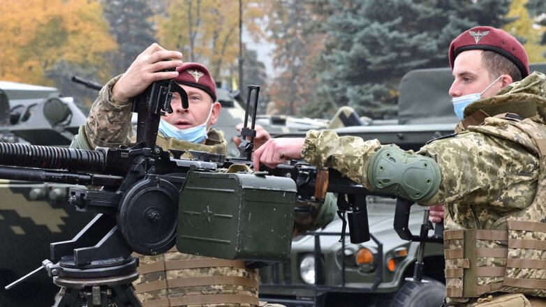 Украинские военные провели учения у границы с Крымом