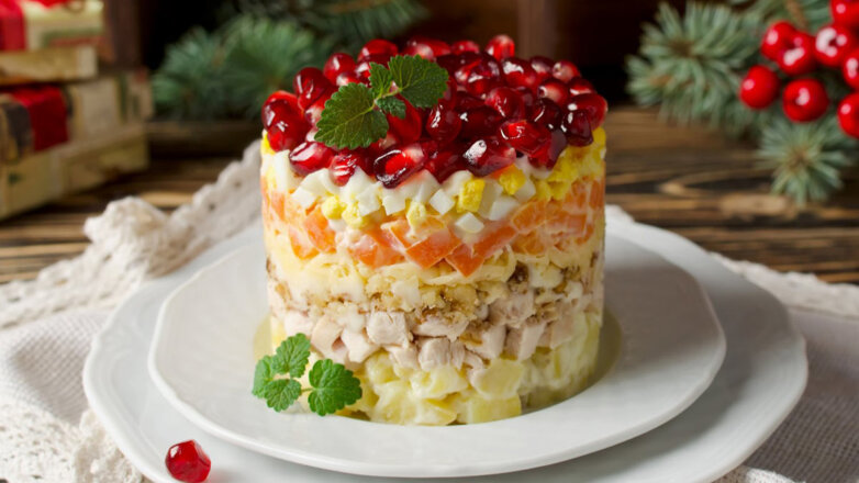 Новогодняя кухня: необычный салат "Красная шапочка"