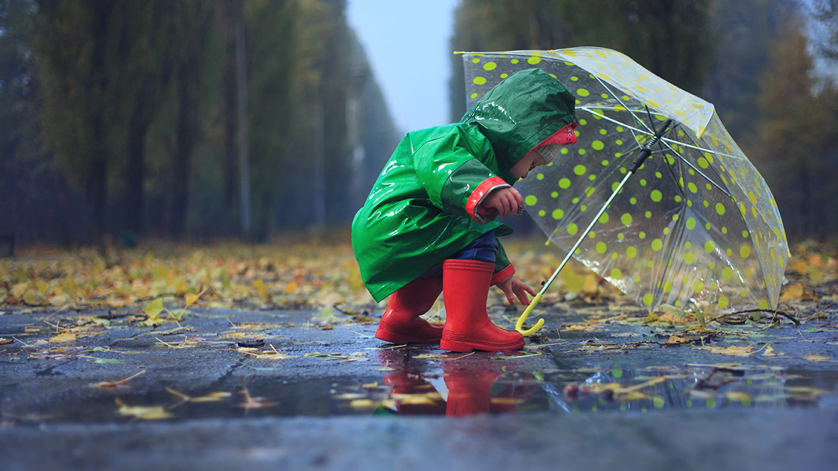Фотосессия под дождем осенью