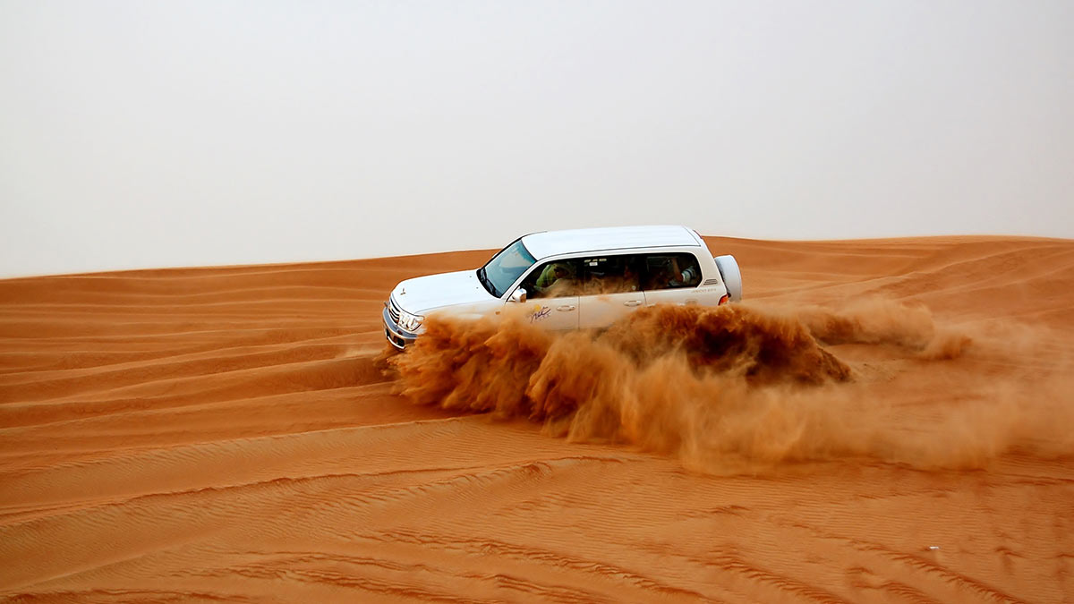 Сафари на джипах в пустыне ОАЭ