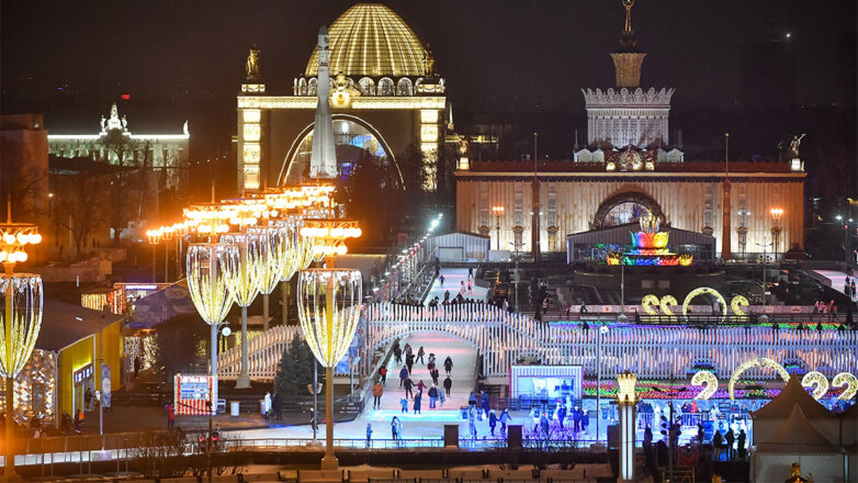 Московские загсы готовят свадьбы на катках 14 февраля