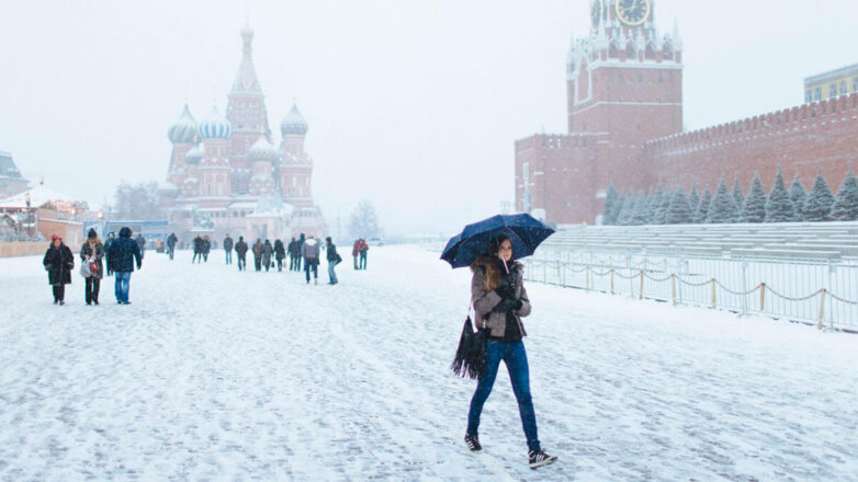Небольшой снег и гололедица ожидаются в Москве 14 января
