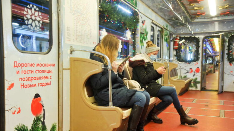 В новогоднюю ночь проезд на метро, МЦК и в наземном транспорте Москвы будет бесплатным