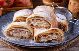 30 минут на кухне: творожные трубочки из лаваша