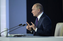 Путин назвал защиту традиционных ценностей важнейшим условием суверенитета