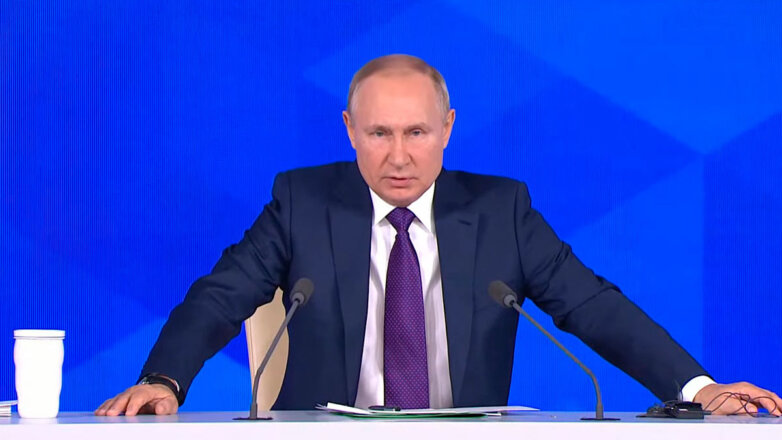 Путин напомнил об опасности омикрона