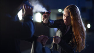 Как защититься от нападения: 7 правил, которые могут спасти вам жизнь