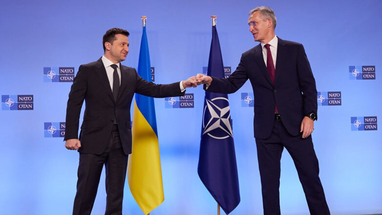 НАТО уже вступила на Украину, заявили в Госдуме