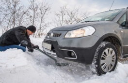 Как вытащить застрявший в снегу автомобиль: простые советы