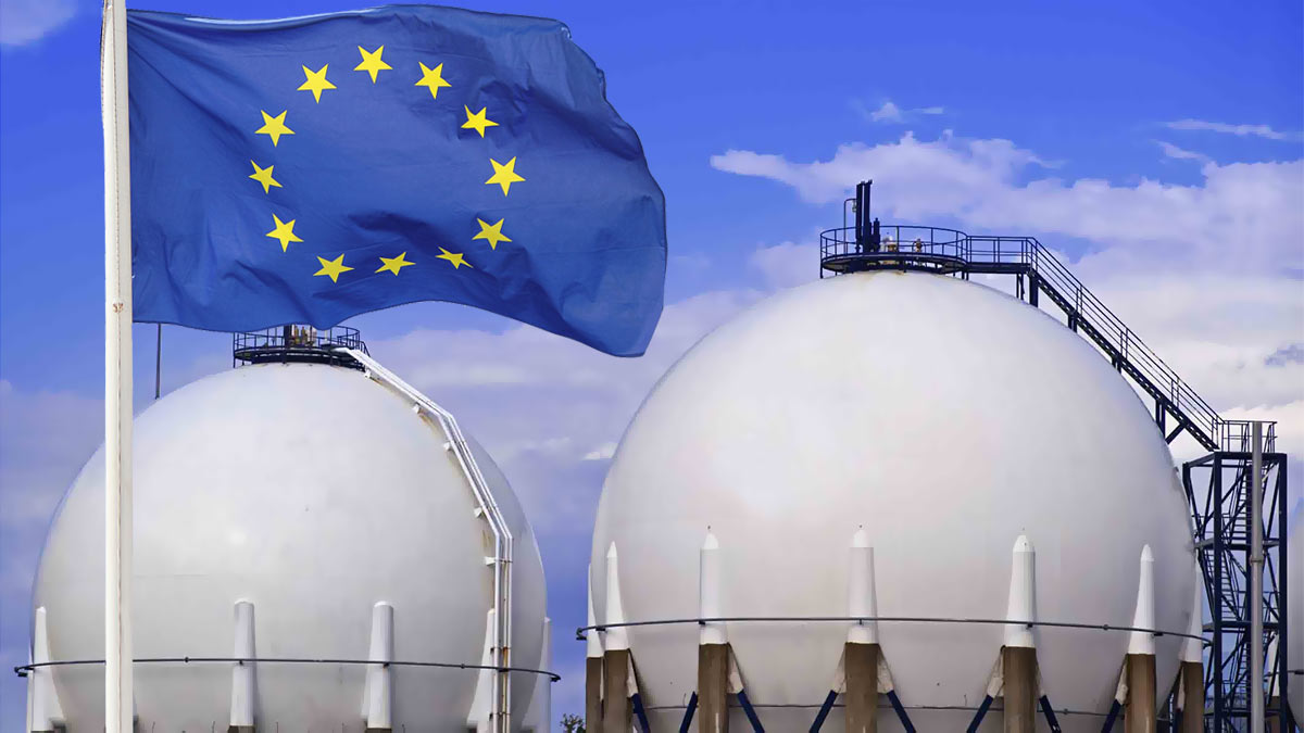 Европейские газовые хранилища удалось заполнить почти на 60%