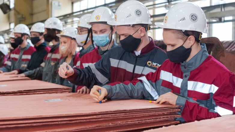 УГМК открывает "Инженерную школу" в 24 городах