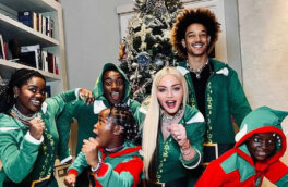 Мадонна с семьей в эльфийских костюмах отметила конец Хануки и приближение Рождества