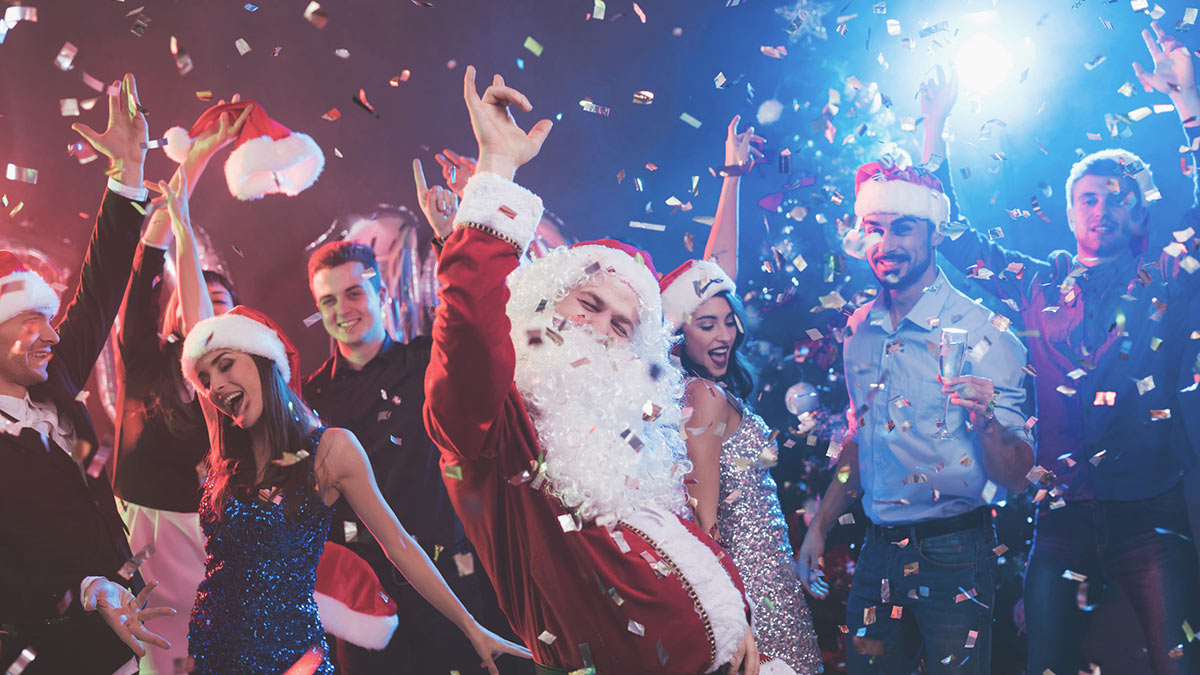 Выходные и праздничные дни в декабре 2021