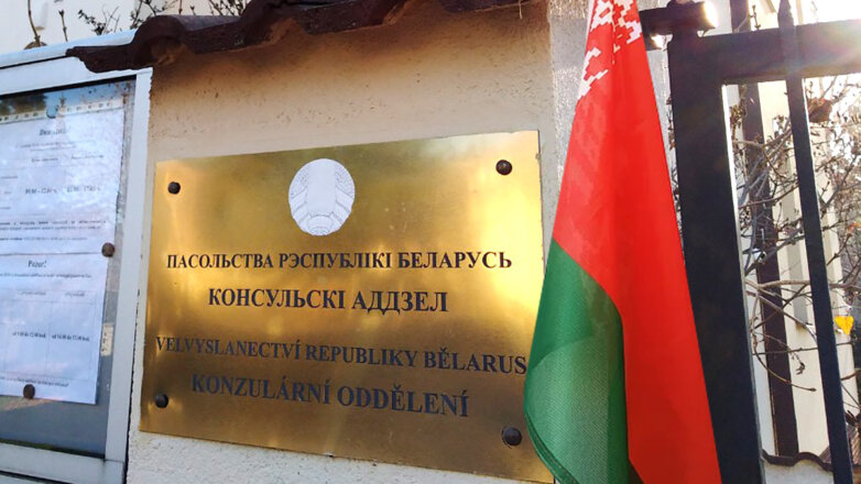 Белоруссия значительно сократит дипломатическое присутствие в странах Евросоюза