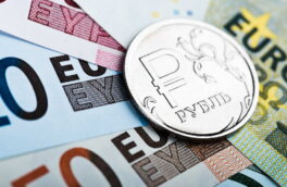 Курс евро преодолел отметку в 100 рублей впервые за полгода