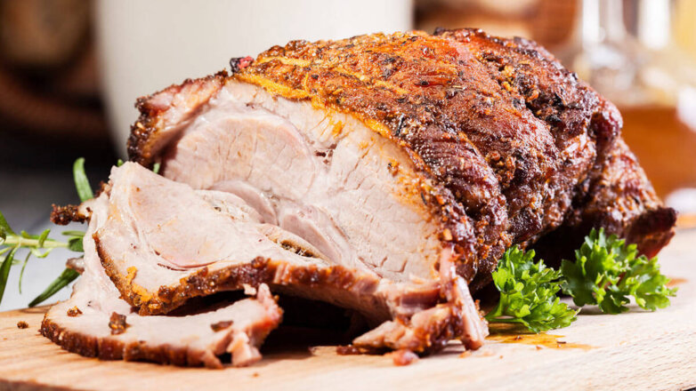 Новогодняя кухня: жаркое из свиной корейки в духовке
