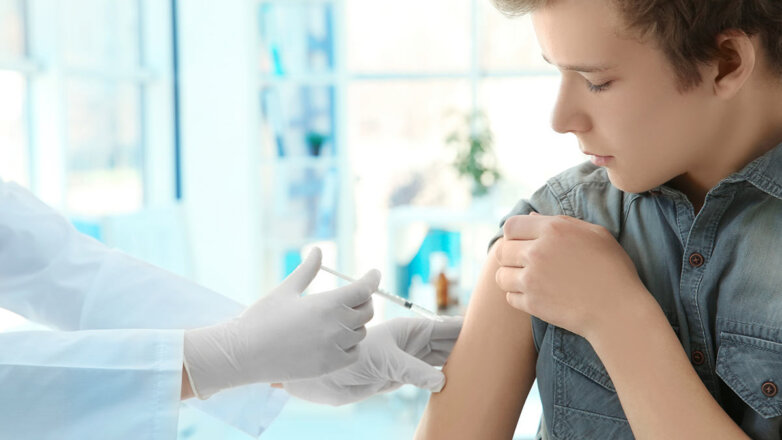 В ФАС утвердили цену на детскую вакцину от COVID-19