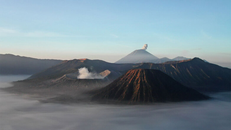 В Индонезии проснулся вулкан Семеру