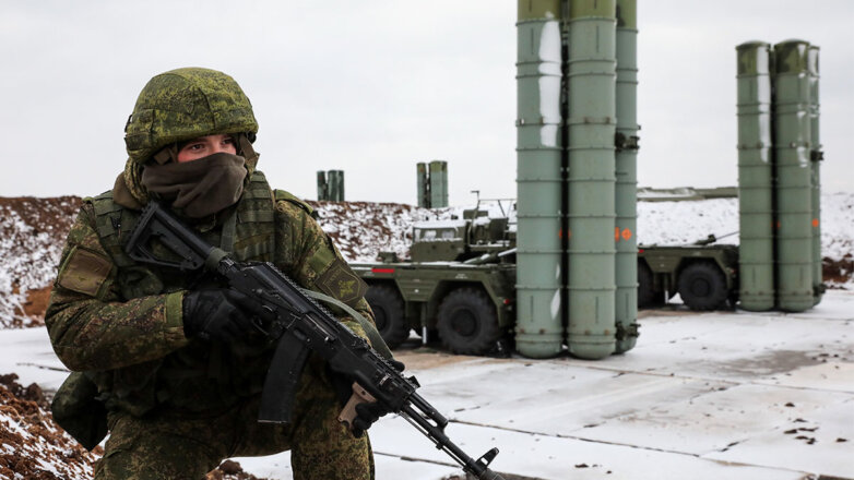Россия перебазировала систему ПВО С-400 на учения в Белоруссию