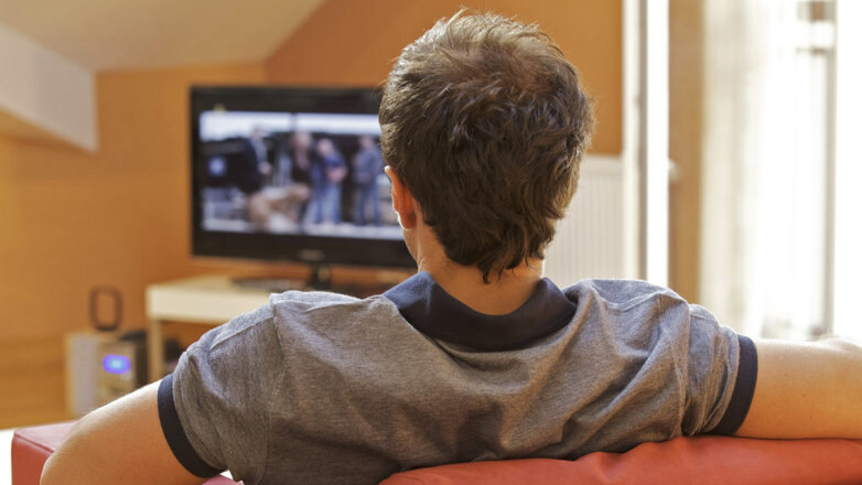 Как уменьшить риск для здоровья во время просмотра телевизора, посоветовали эксперты