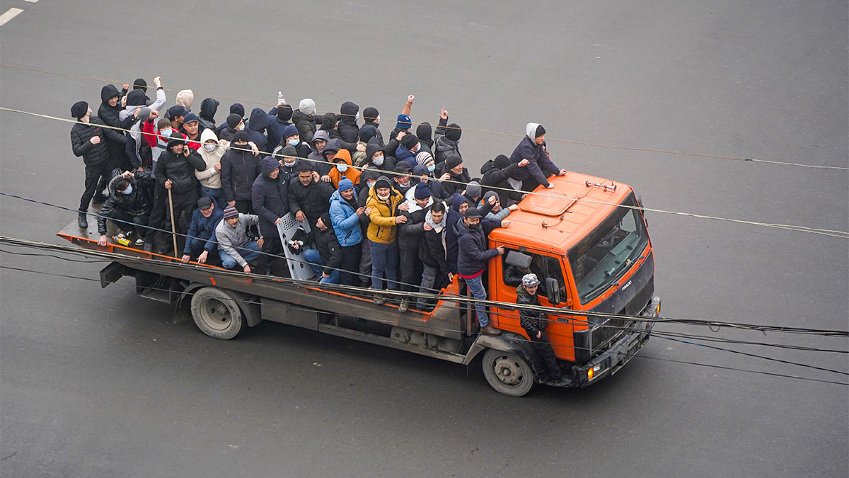Акции протеста против повышения цен на сжиженный газ в Алма-Ате