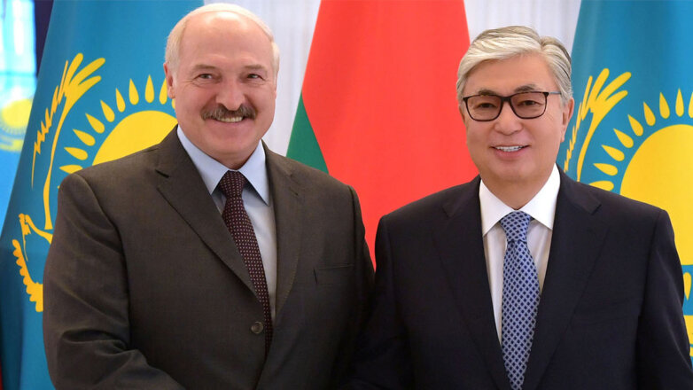 Лукашенко провел телефонный разговор с Токаевым