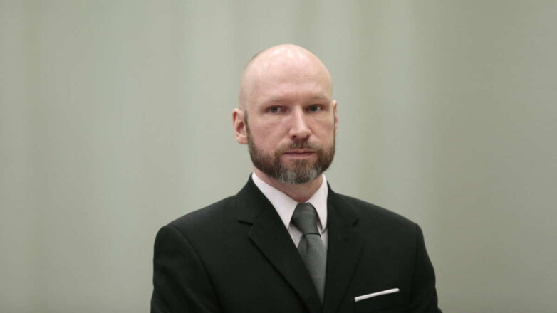Убивший 77 человек Андерс Брейвик подал в суд на Норвегию
