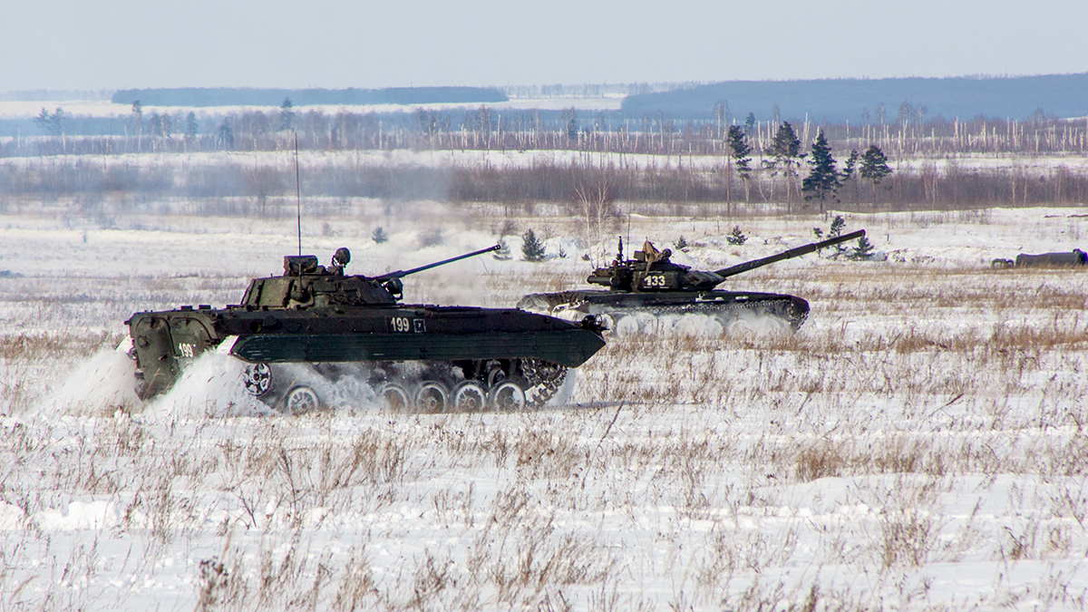 БМП-2 и Т-72Б3