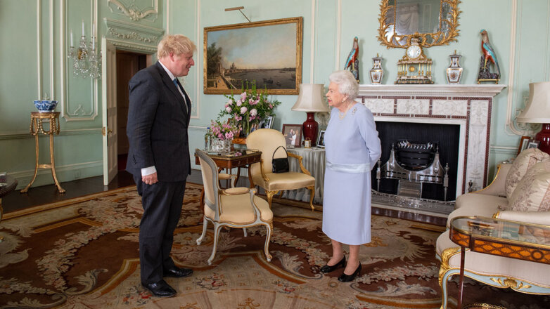Нового премьер-министра Великобритании назначит королева