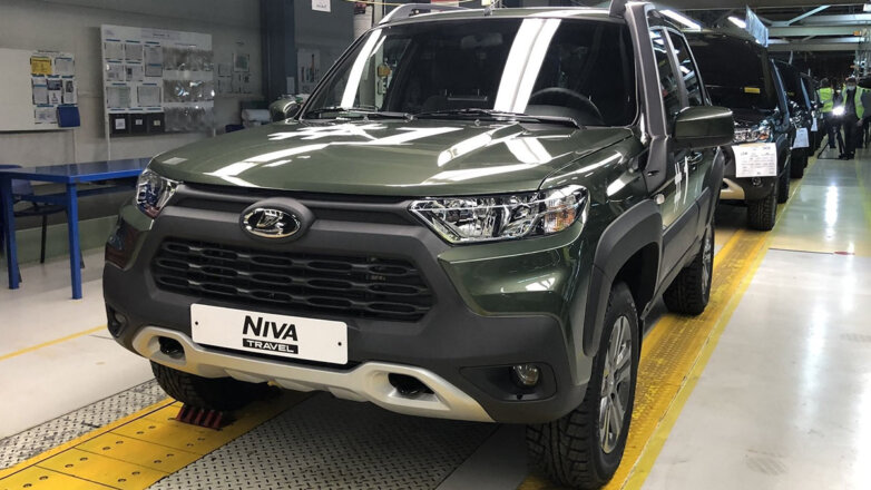 Автодилеры раскрыли сроки возобновления поставок Lada Niva Travel