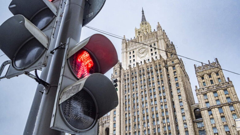 Россия в ответ на действия Братиславы вышлет 3 словацких дипломатов
