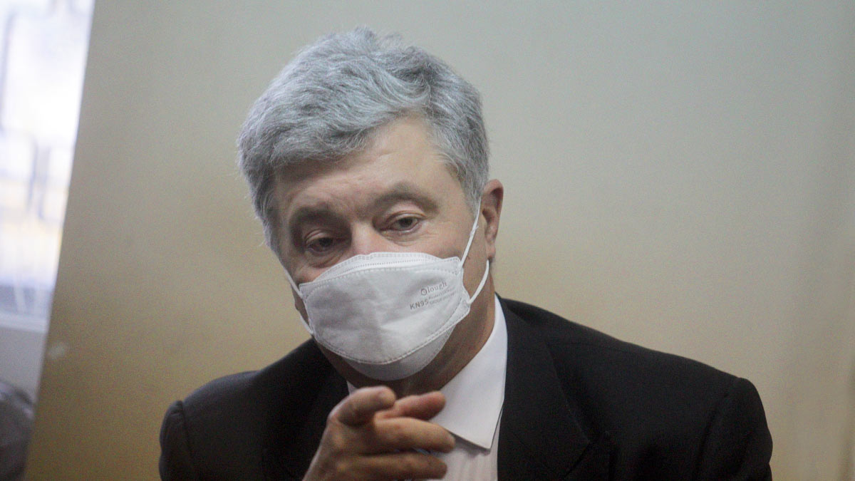 Суд избрал меру пресечения экс-президенту Украины Порошенко