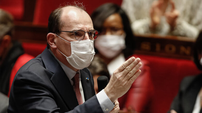 Премьер Франции объявил о введении вакцинных пропусков в конце января
