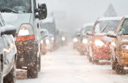 На дорогах Петербурга собрались необычно большие пробки