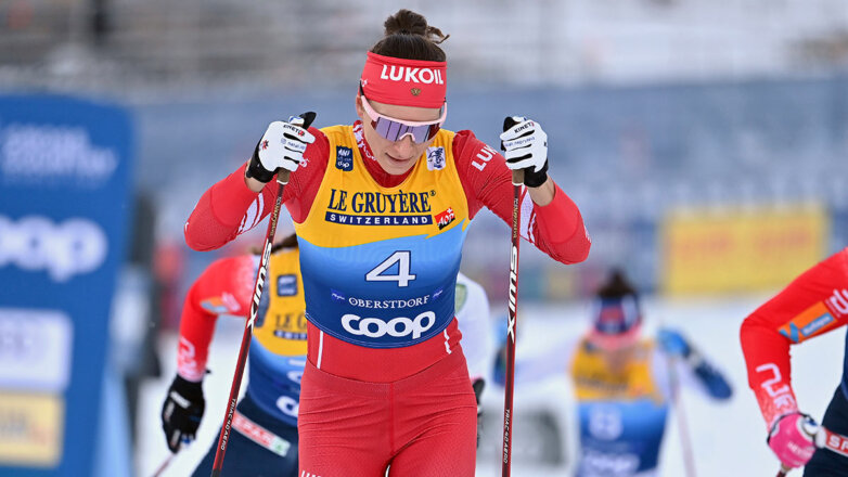 Непряева стала первой россиянкой, выигравшей общий зачет "Тур де Ски"