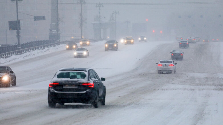 Снег и заносы на дорогах ожидаются в Москве